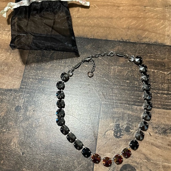 Sabika Manhattan Necklace - Picture 2 of 6